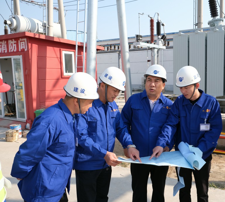 三源建设公司董事长一行巡视在建项目
