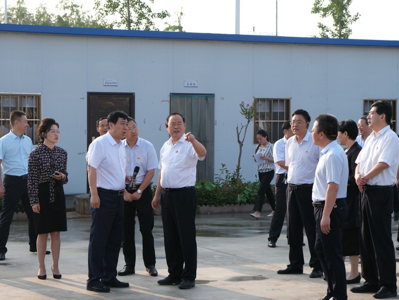 市委书记宋殿宇携市四大班子领导到京东（濮阳）数字经济产业园项目进行现场观摩指导